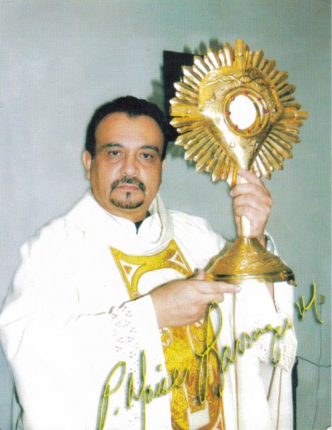 Padre Moises Larraga Medellin - CorazonessagradosCorazonessagrados